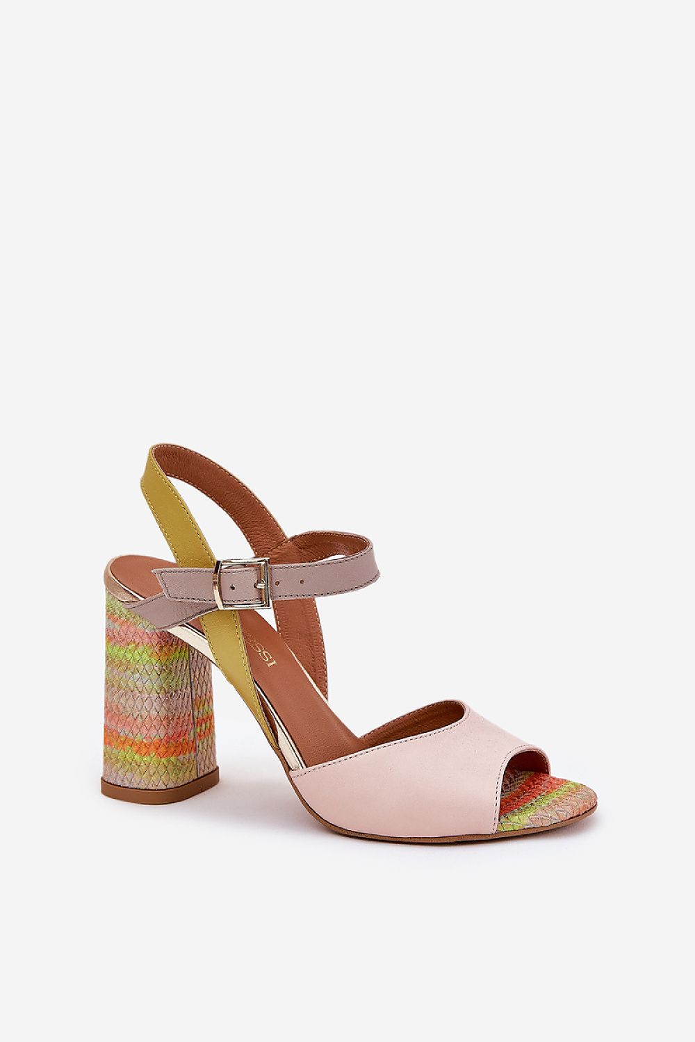  Magassarkú szandál model 211949 Step in style 