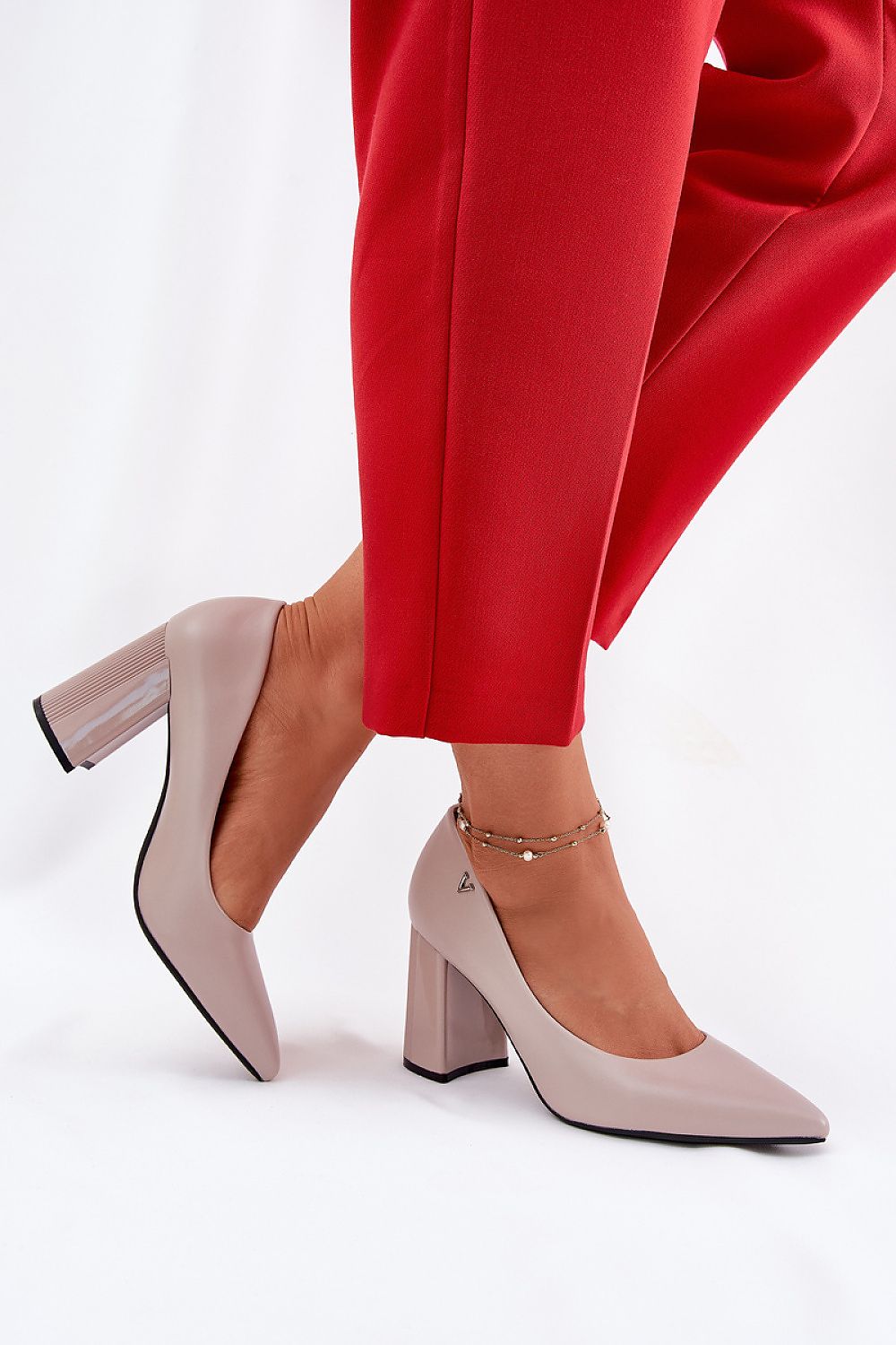  Magassárkú körömcipő model 211984 Step in style 