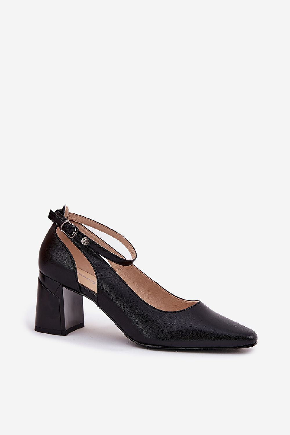  Magassárkú körömcipő model 212614 Step in style 