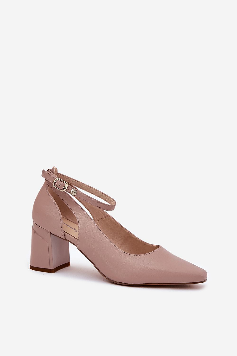  Magassárkú körömcipő model 212615 Step in style 