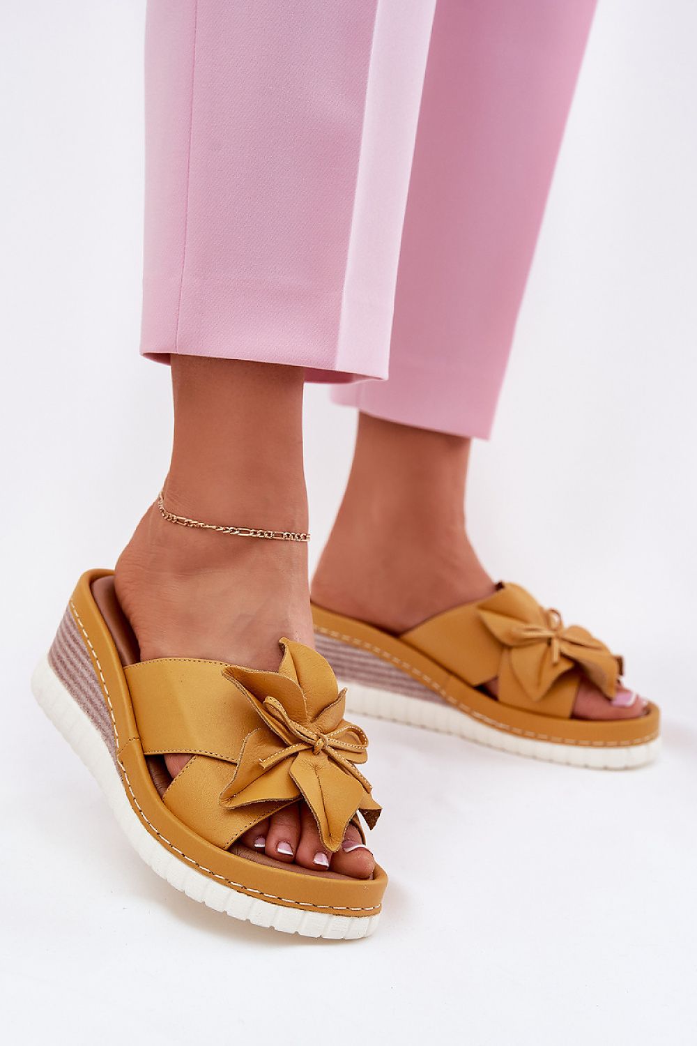  Papucs model 212705 Step in style 
