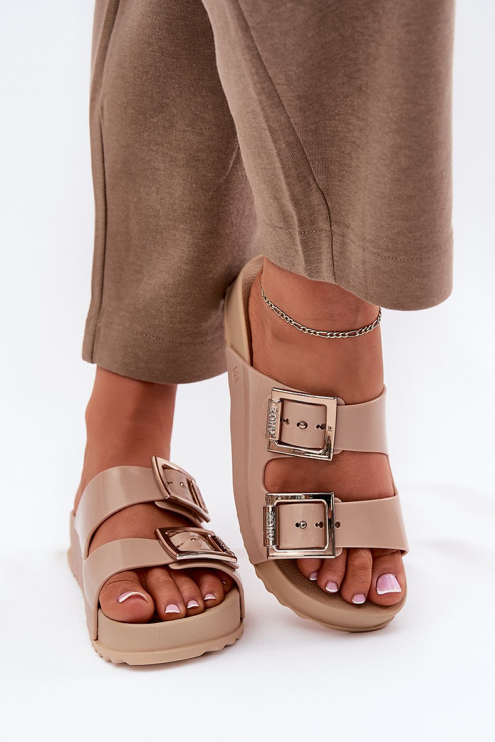  Papucs model 212706 Step in style 