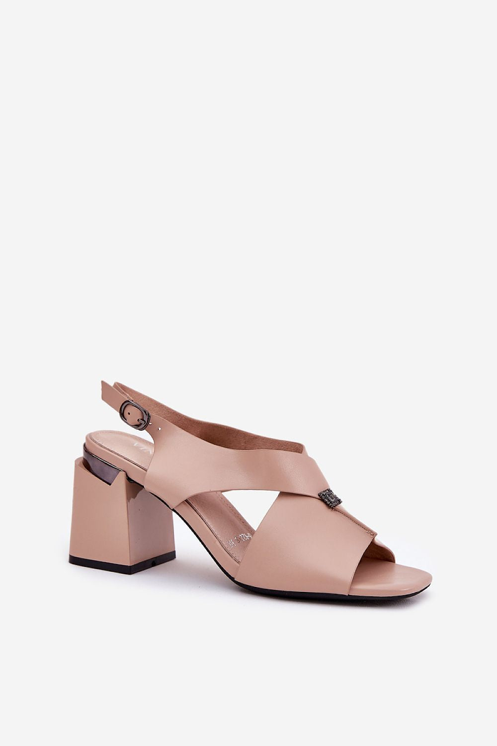  Magassarkú szandál model 212827 Step in style 