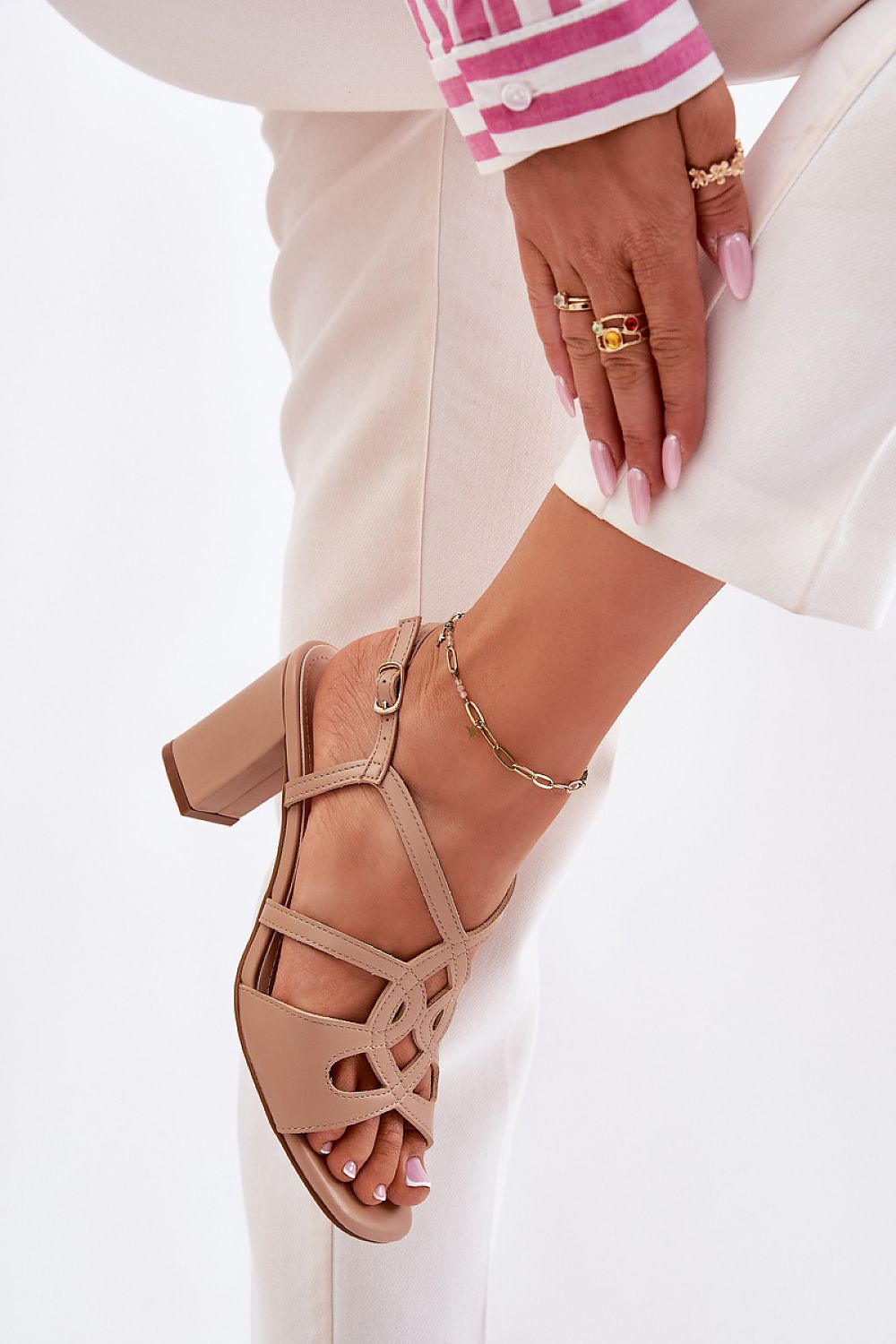  Magassarkú szandál model 212835 Step in style 
