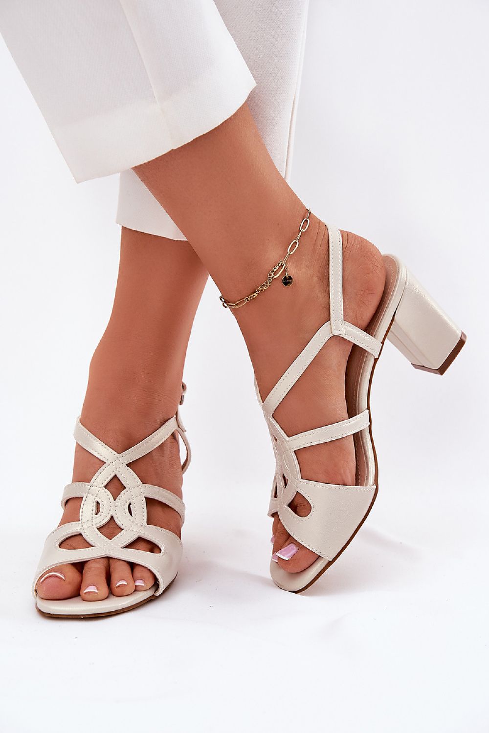  Magassarkú szandál model 212837 Step in style 
