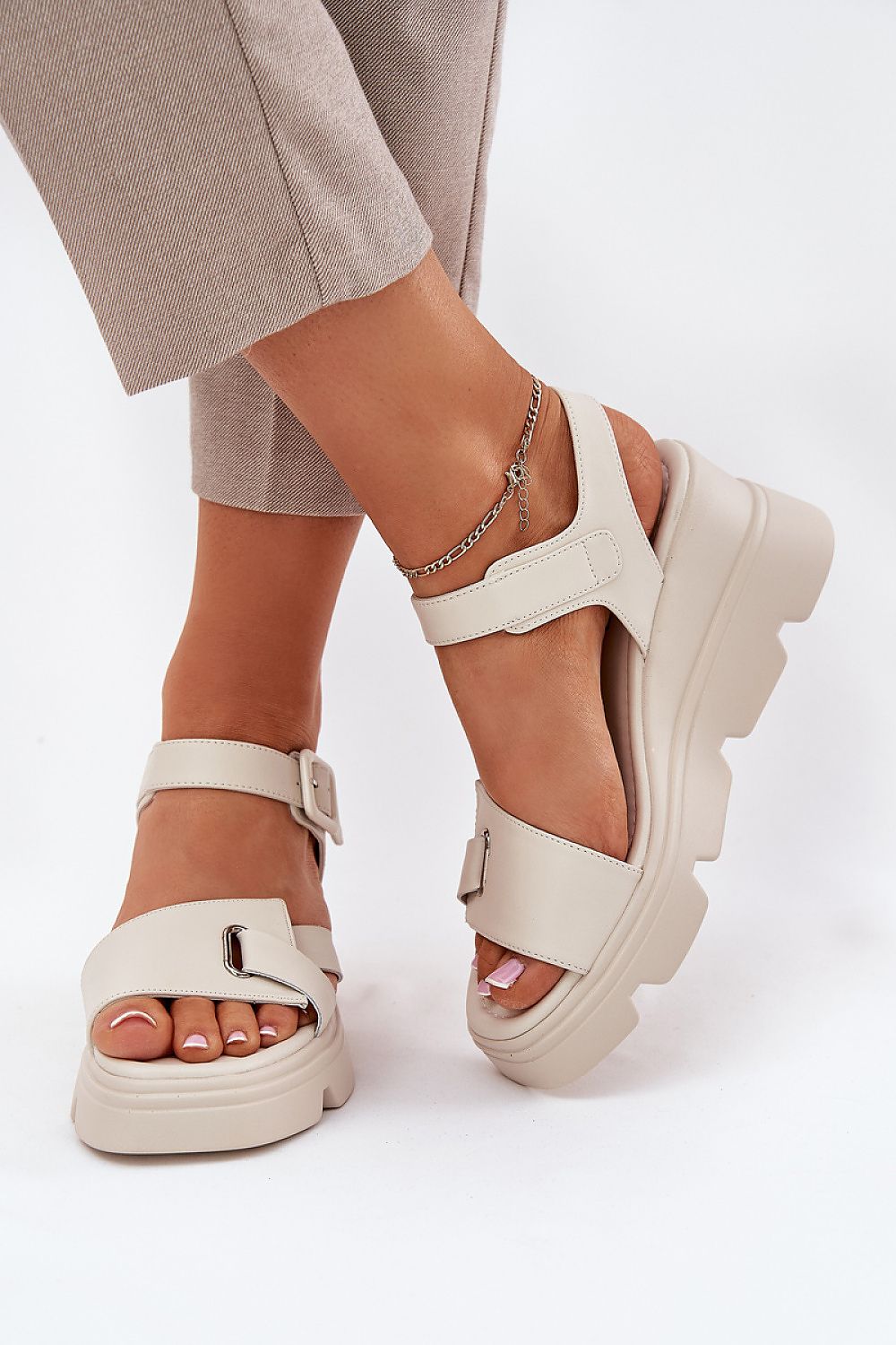  Telitalpú model 212903 Step in style 