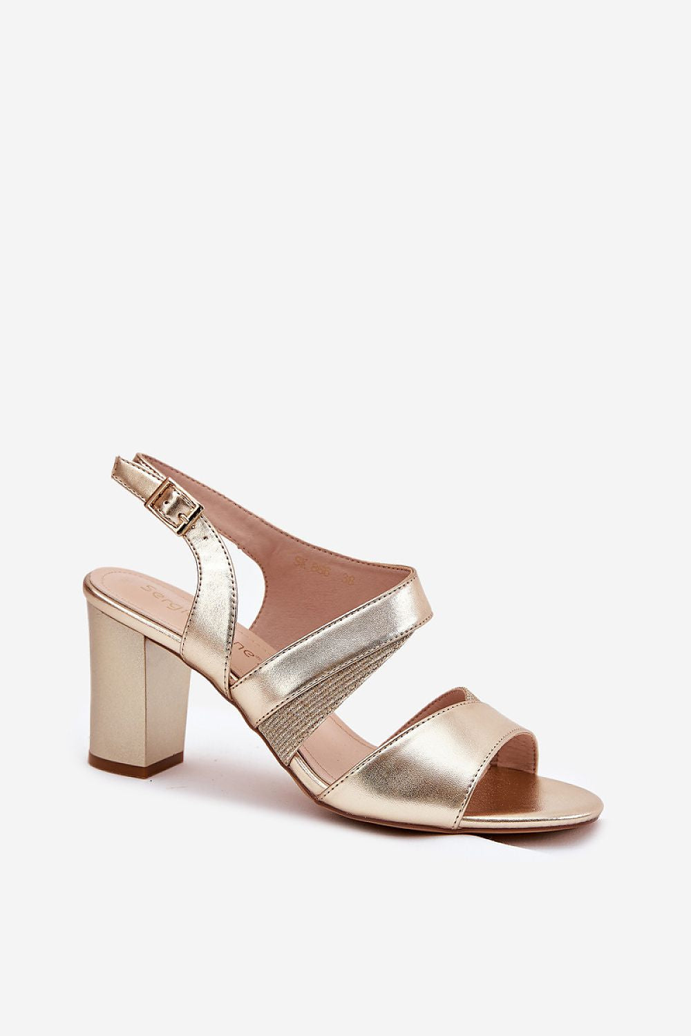  Magassarkú szandál model 212907 Step in style 