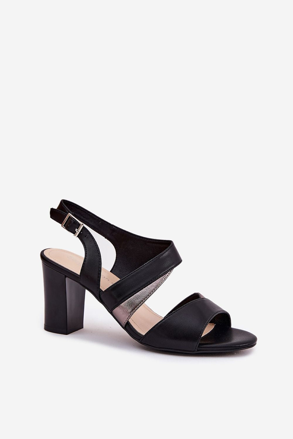  Magassarkú szandál model 212908 Step in style 