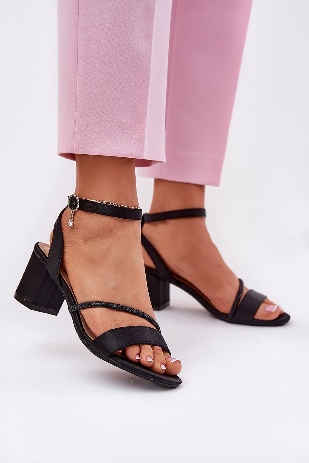 Magassarkú szandál model 213009 Step in style 