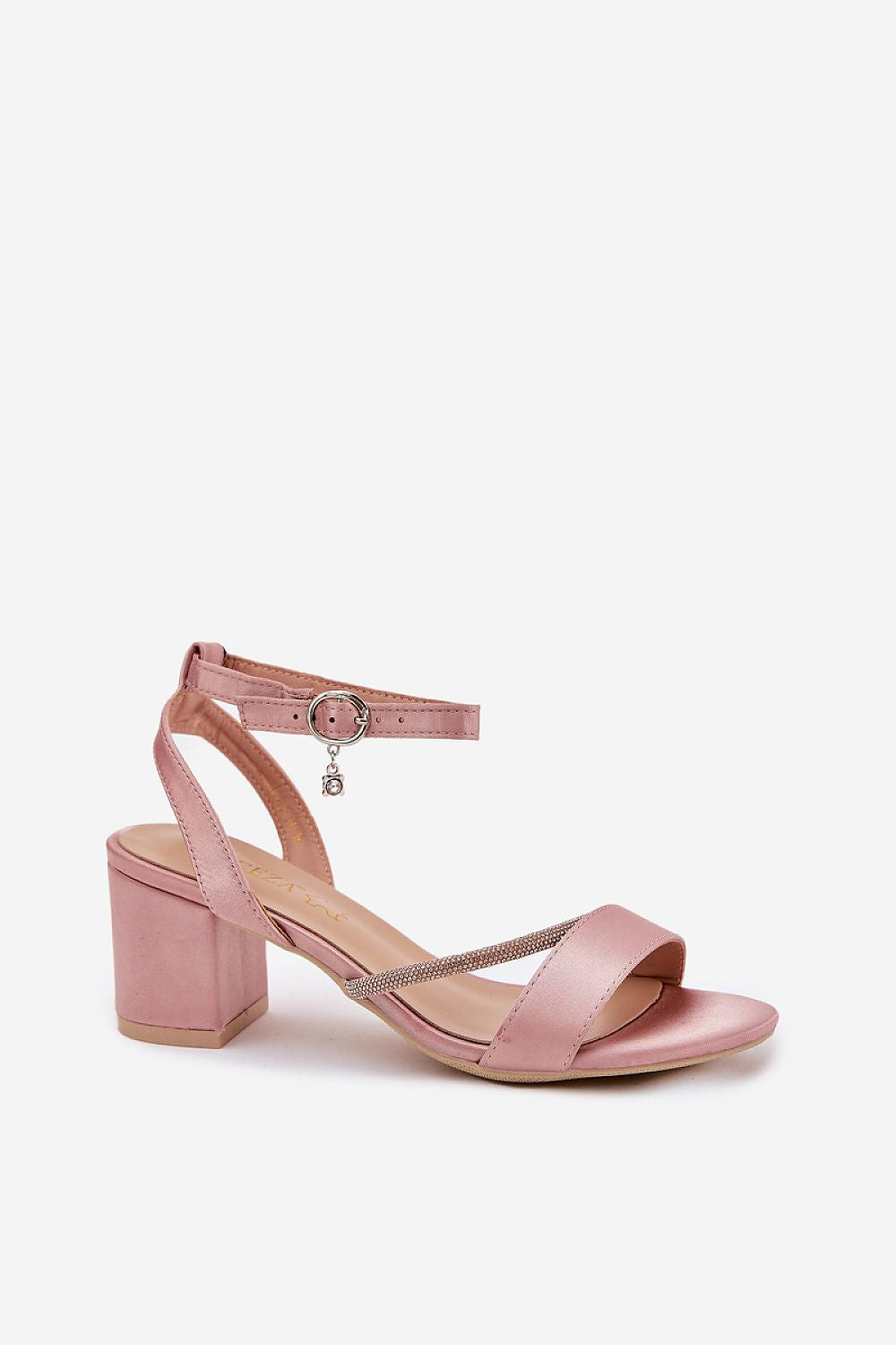  Magassarkú szandál model 213010 Step in style 
