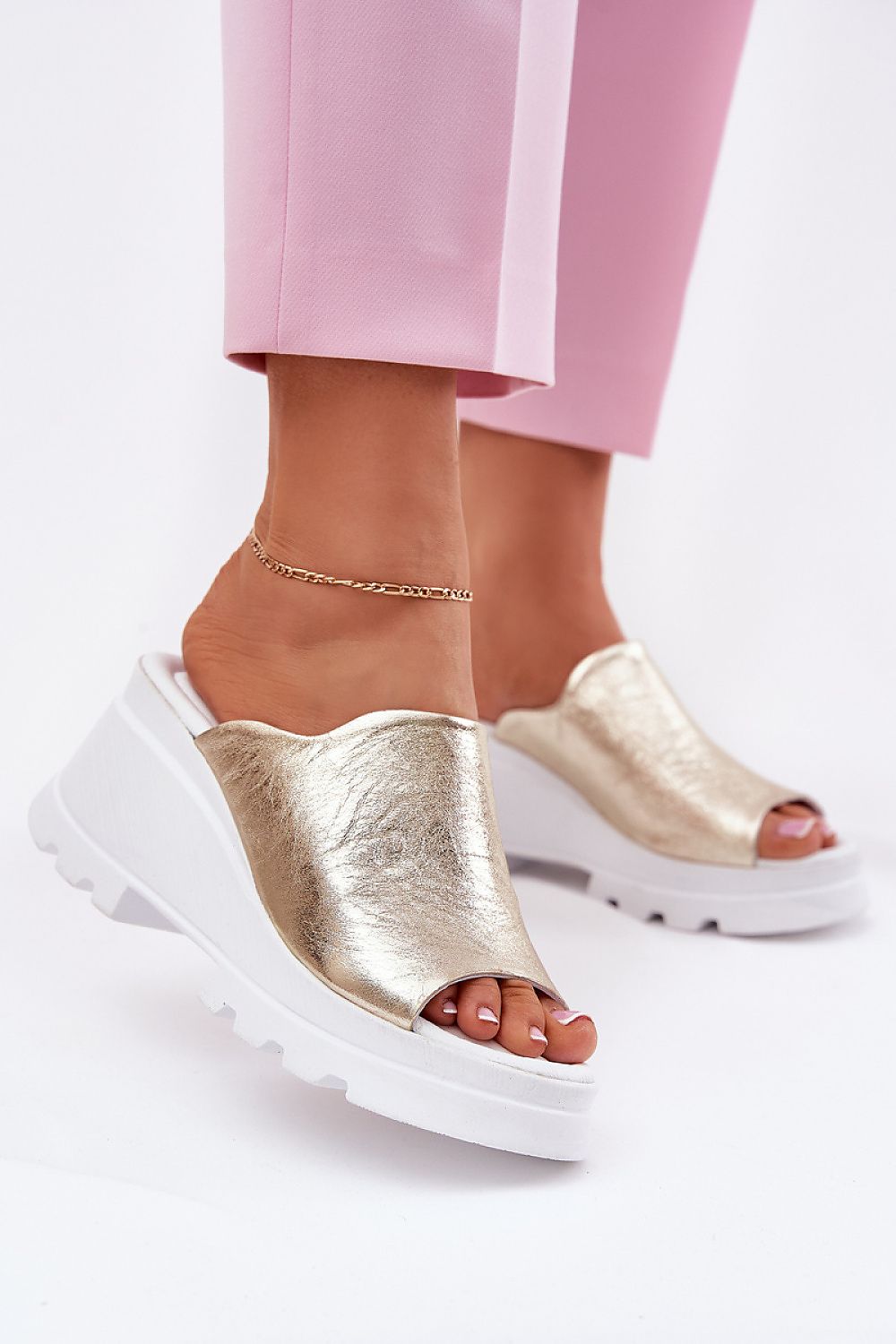  Papucs model 213034 Step in style 