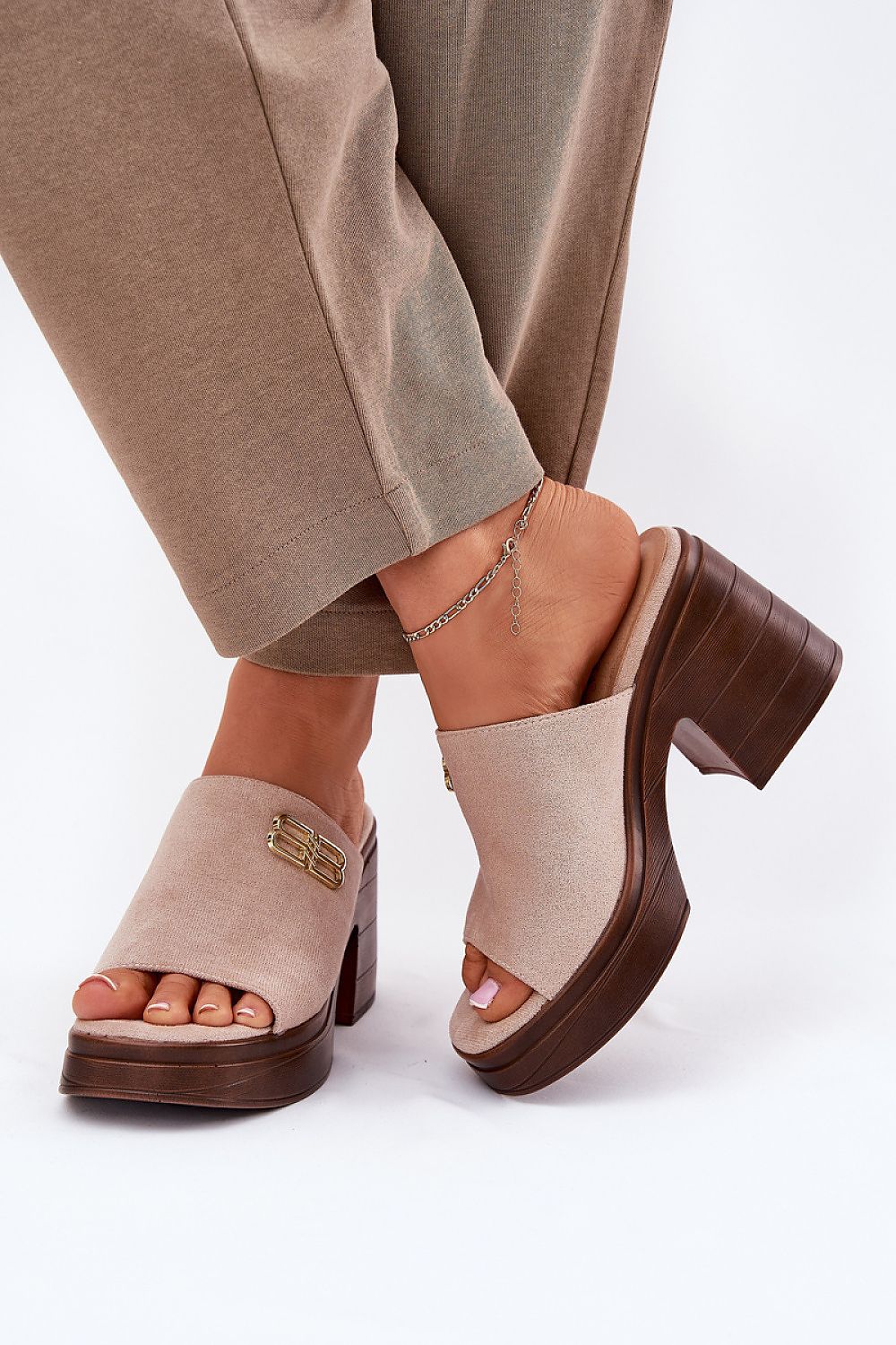  Papucs model 213038 Step in style 