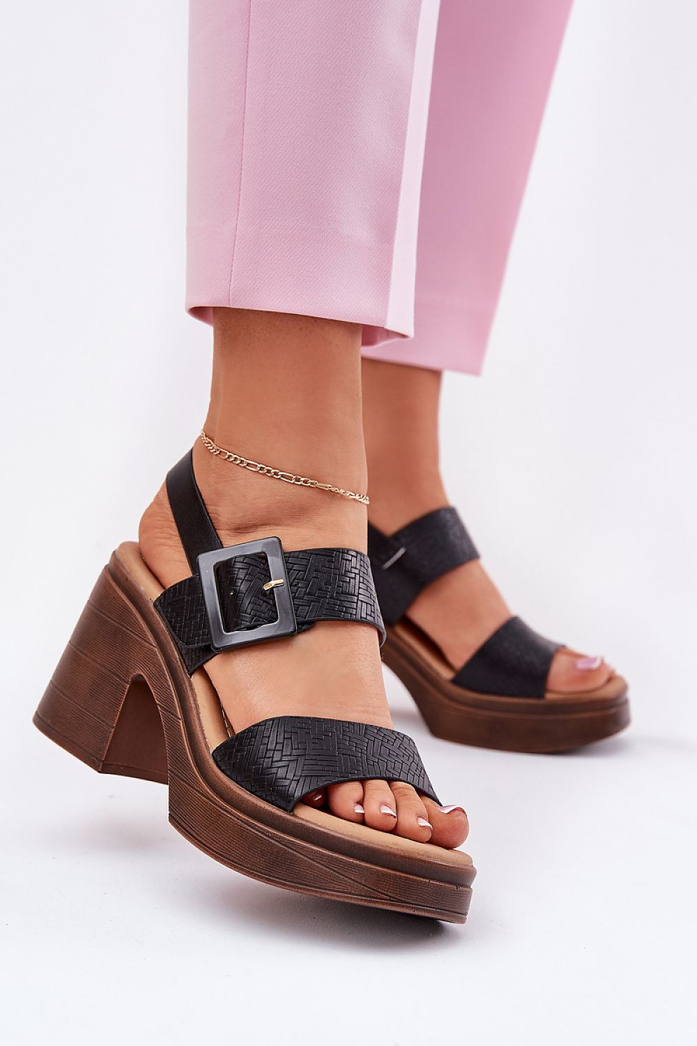  Magassarkú szandál model 213164 Step in style 