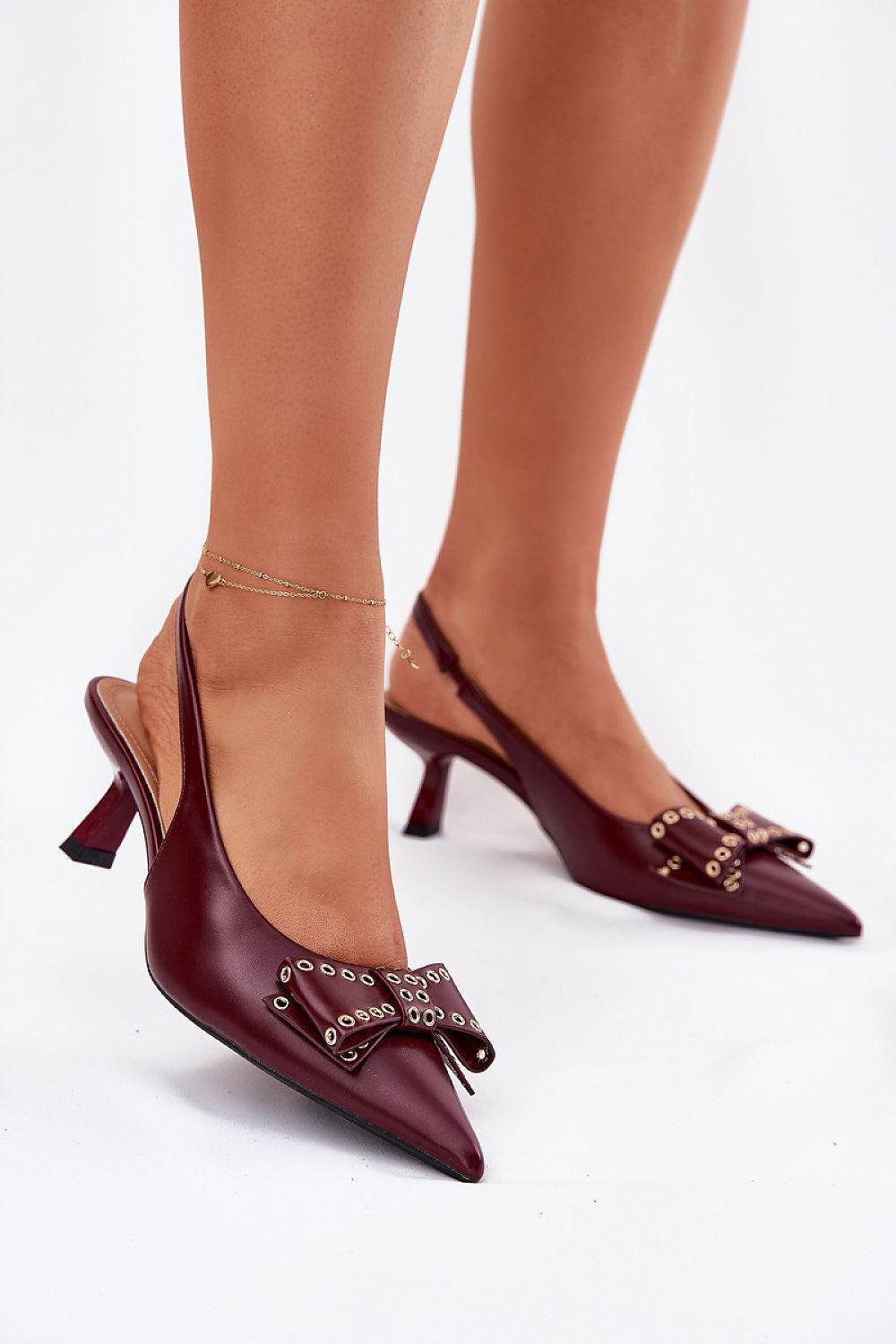  Magassarkú körömcipő model 213888 Step in style 