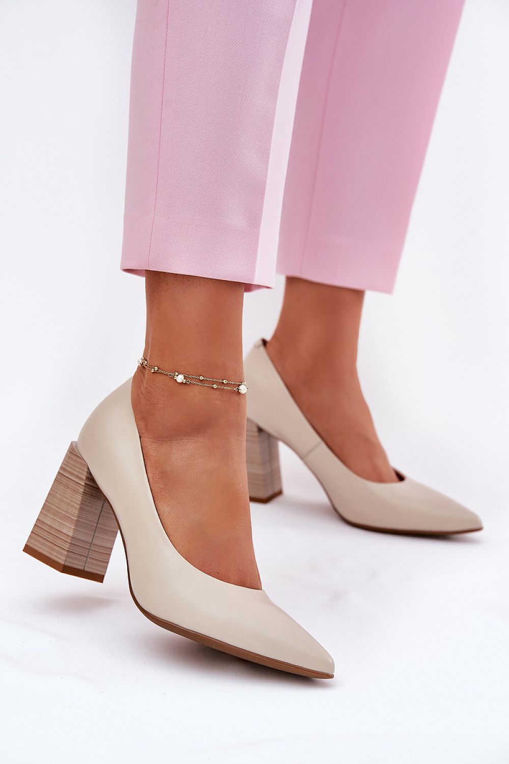 Magassárkú körömcipő model 213892 Step in style 