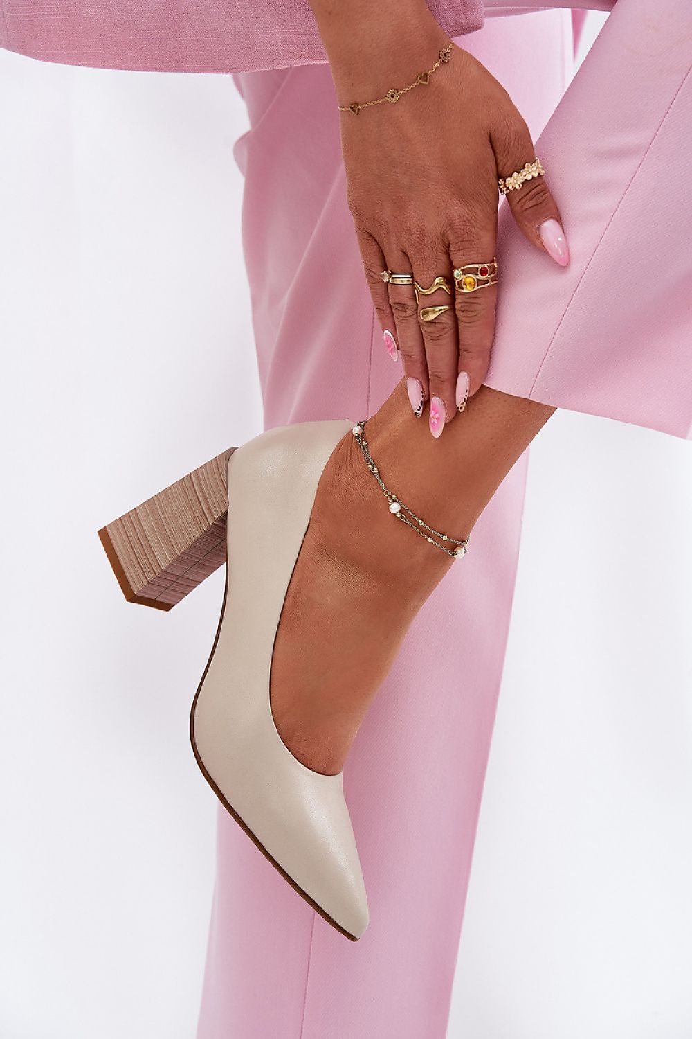  Magassárkú körömcipő model 213892 Step in style 