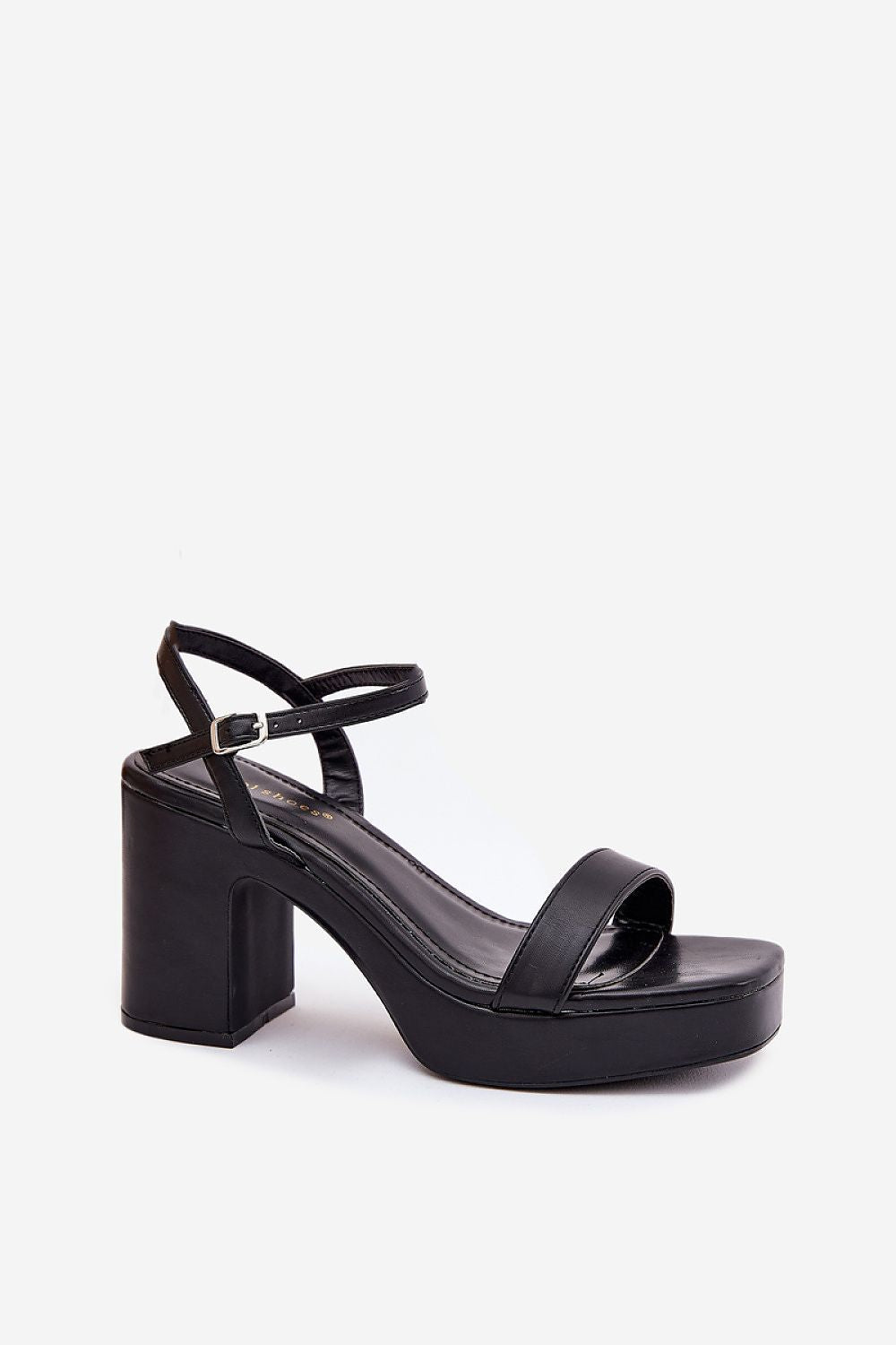  Magassarkú szandál model 214093 Step in style 