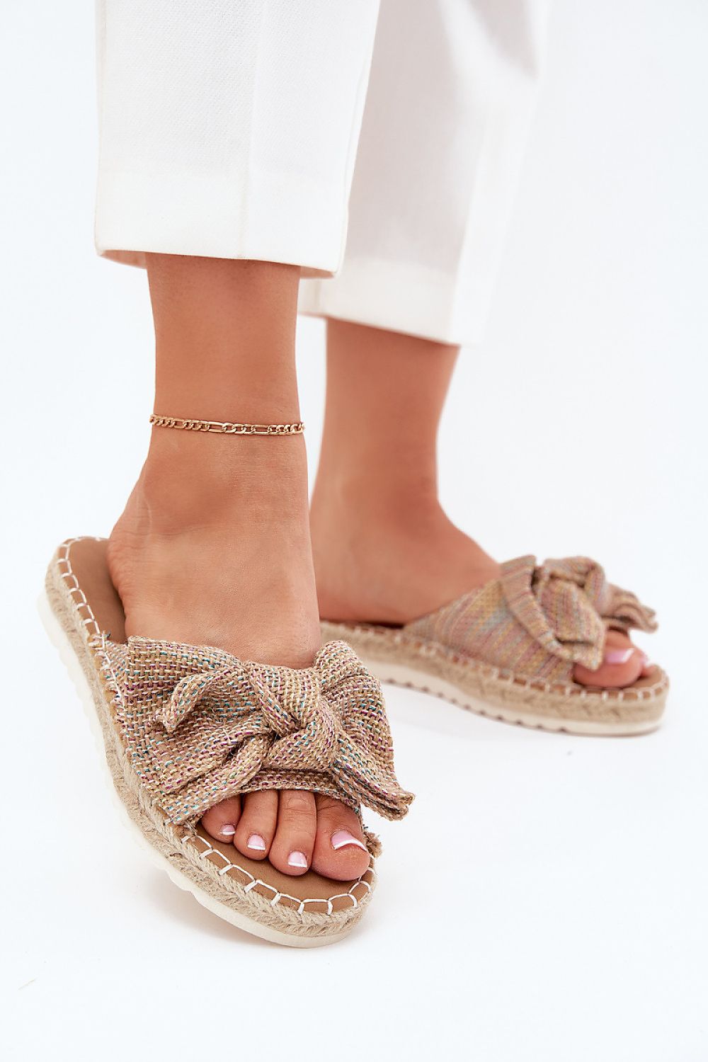  Papucs model 214130 Step in style 