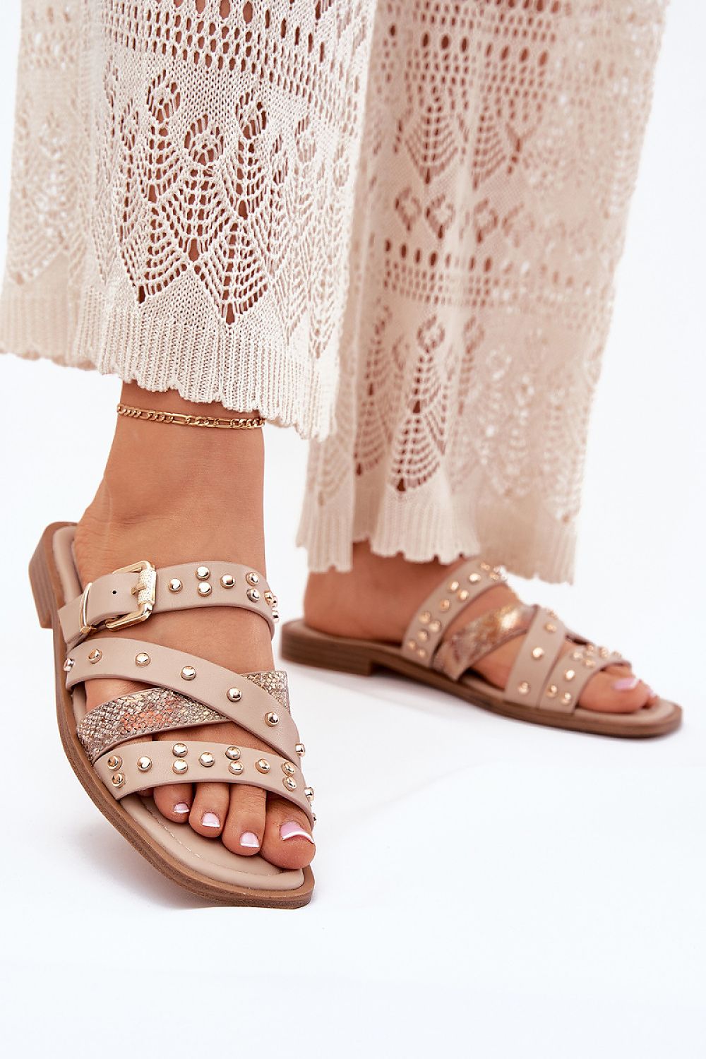  Papucs model 214137 Step in style 