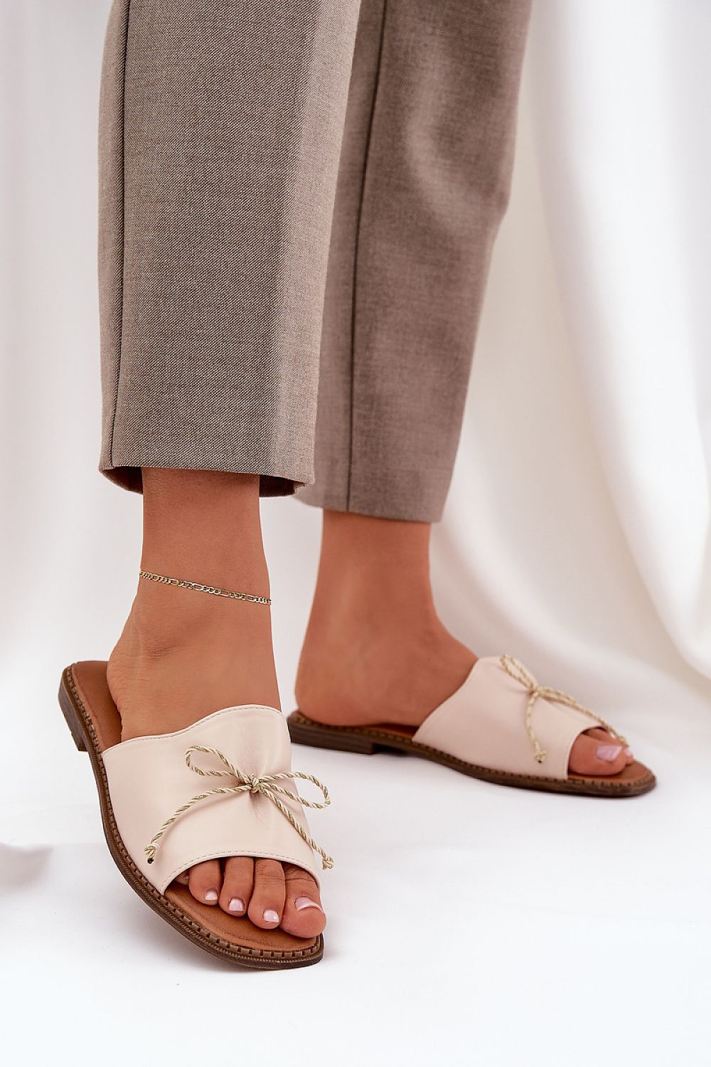  Papucs model 214365 Step in style 