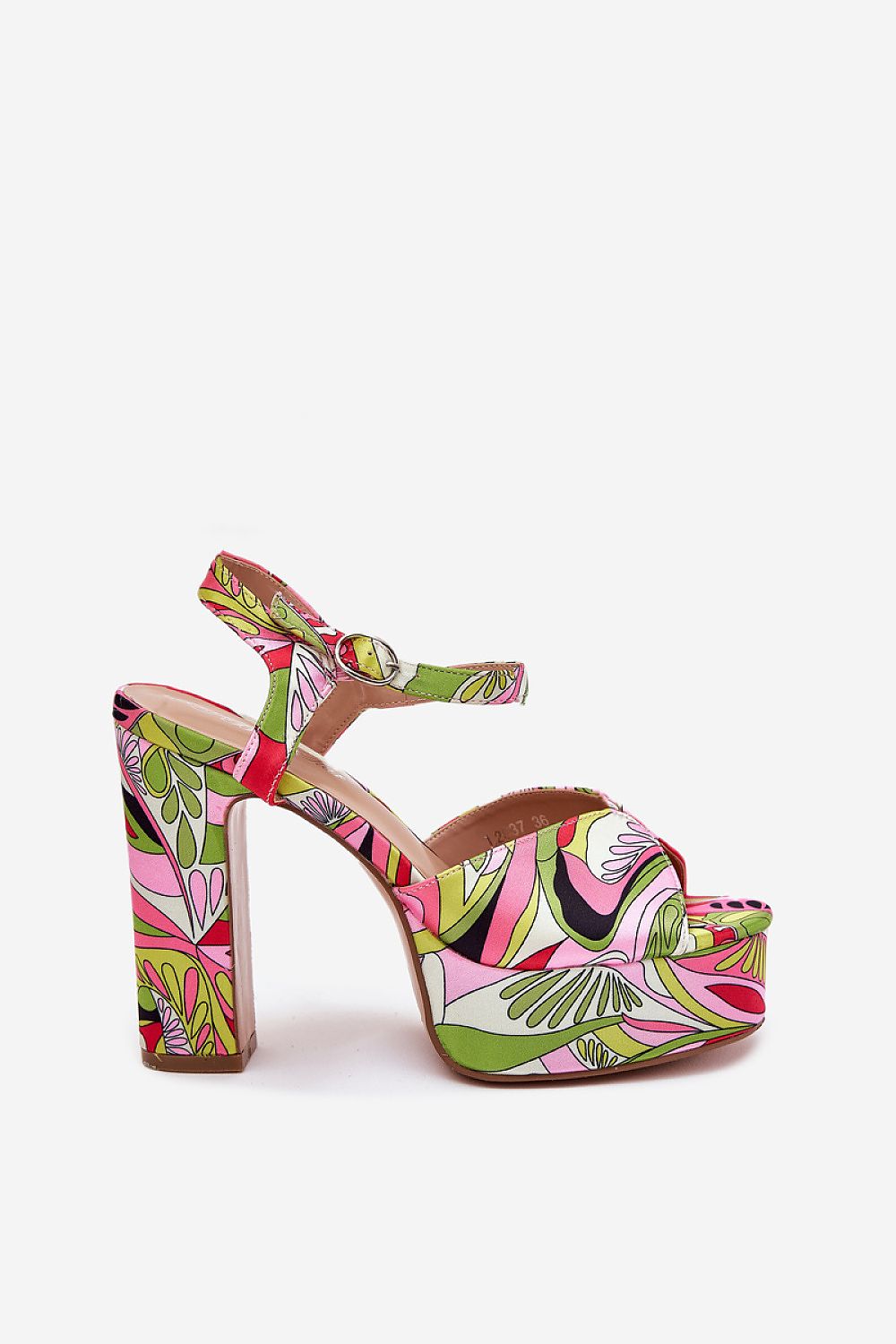  Magassarkú szandál model 214389 Step in style 