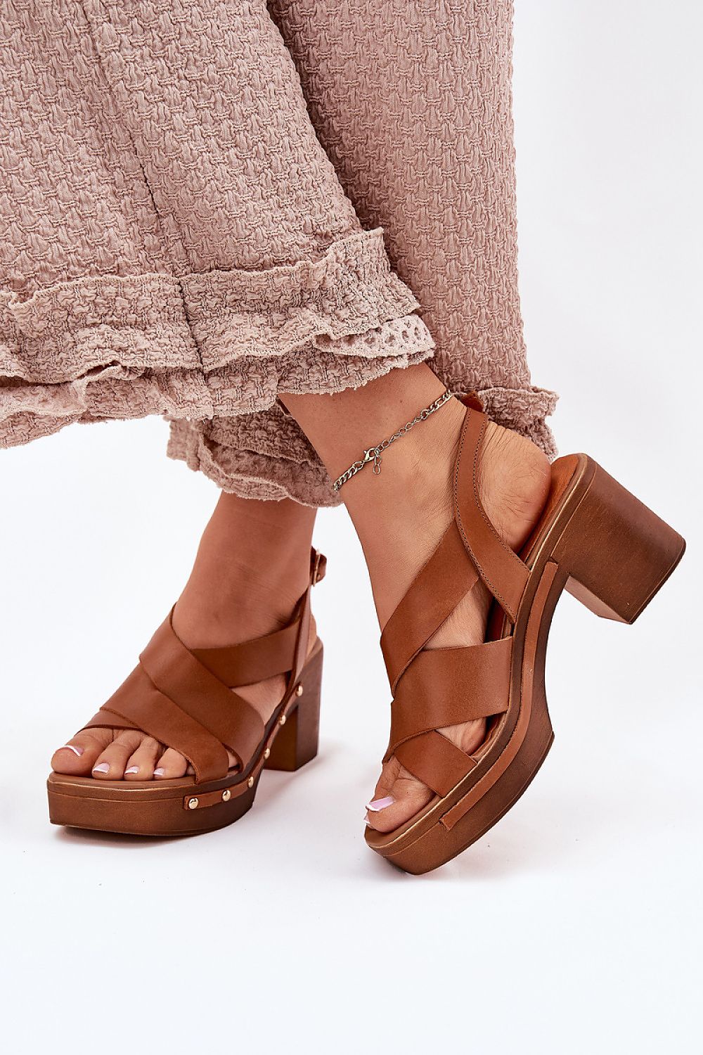  Magassarkú szandál model 214390 Step in style 