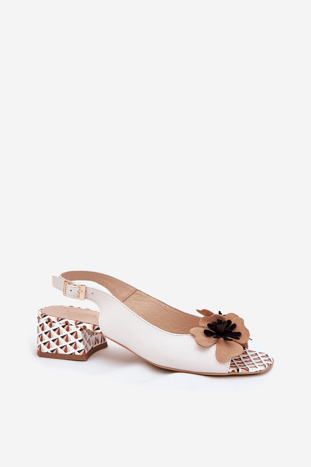  Magassarkú szandál model 214682 Step in style 