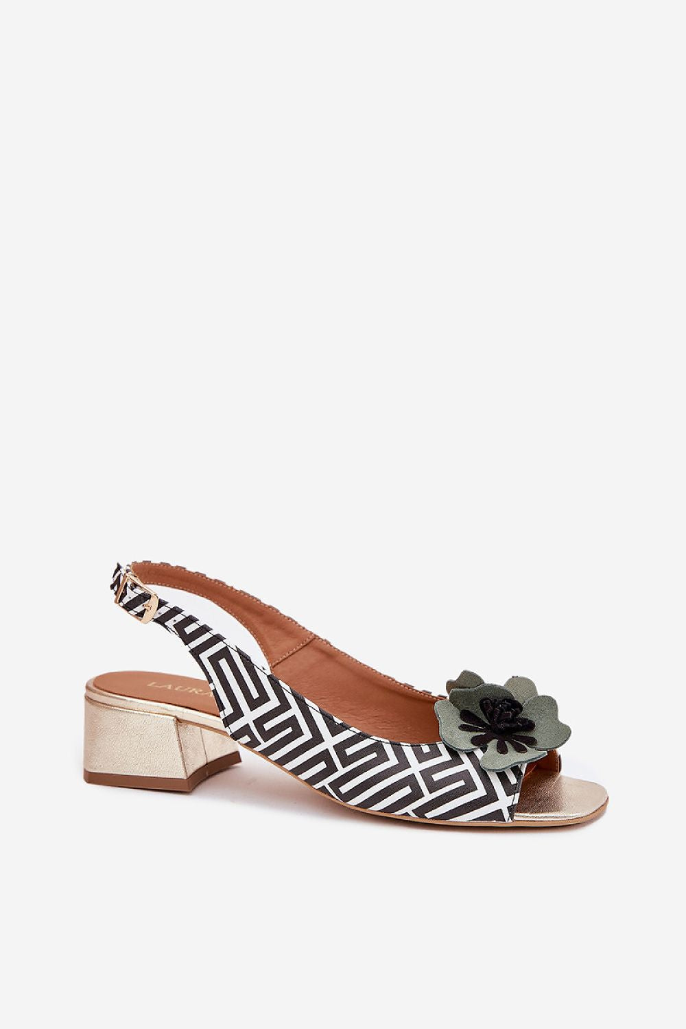  Magassarkú szandál model 214683 Step in style 
