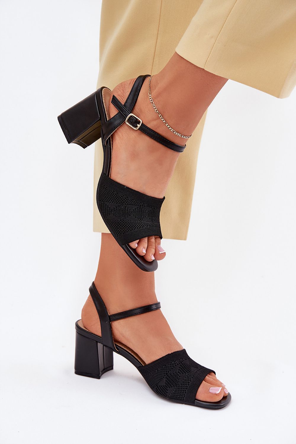  Magassarkú szandál model 214686 Step in style 