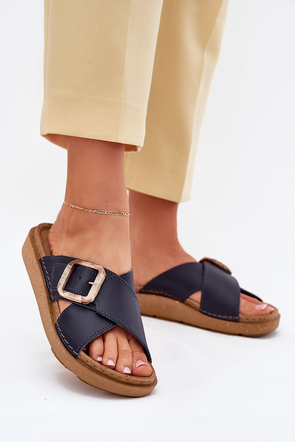  Papucs model 214733 Step in style 