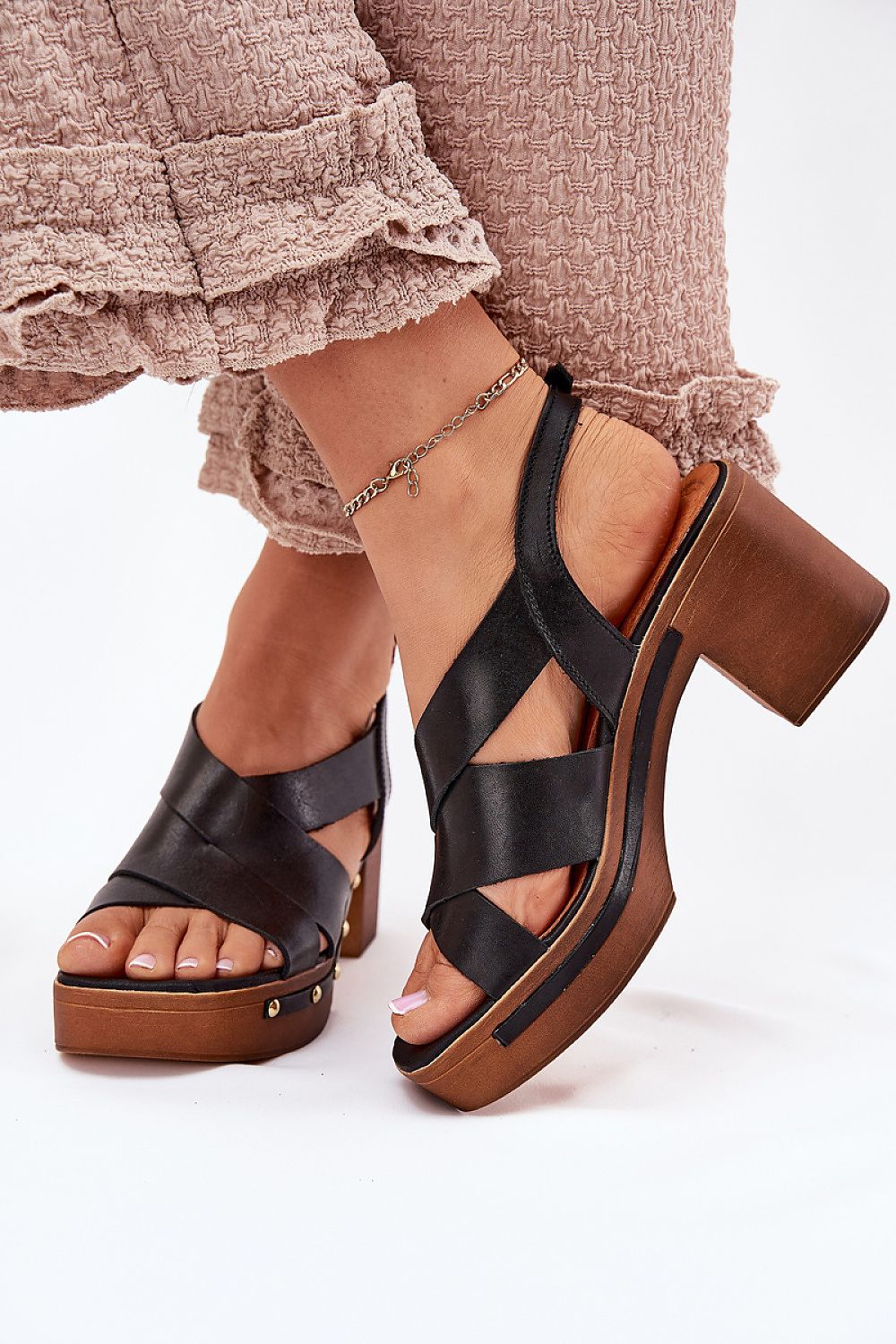  Magassarkú szandál model 214744 Step in style 