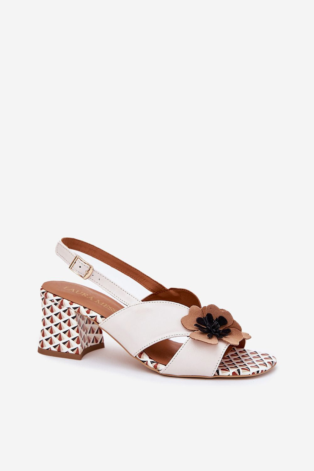  Magassarkú szandál model 214983 Step in style 