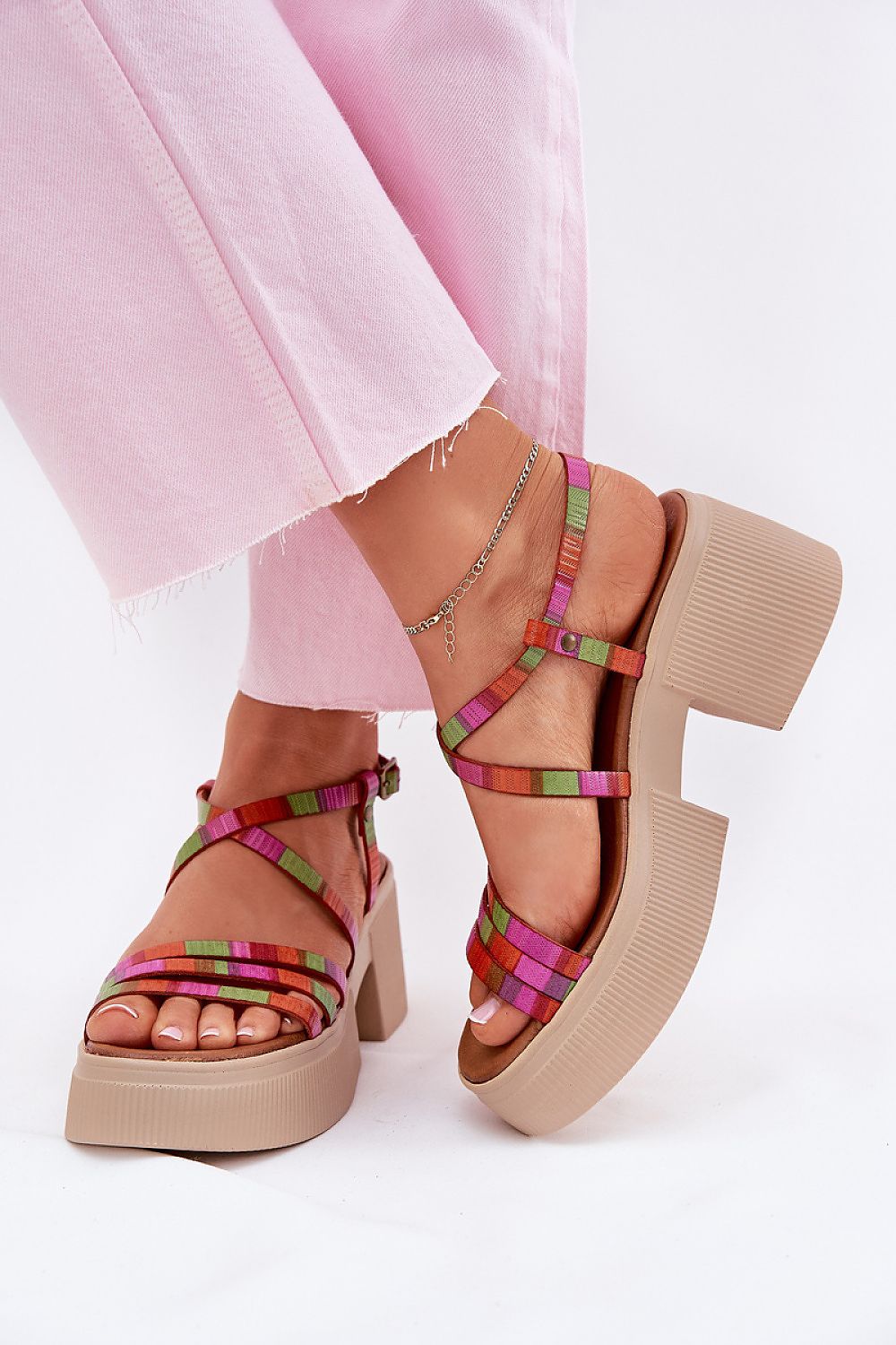  Magassarkú szandál model 215023 Step in style 