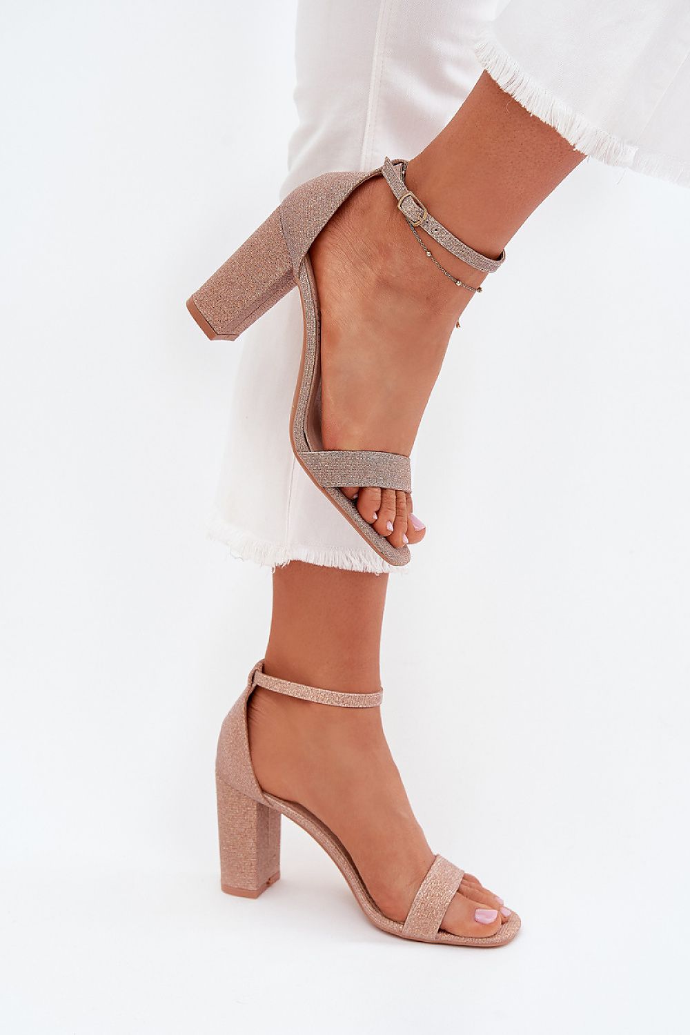  Magassarkú szandál model 215640 Step in style 