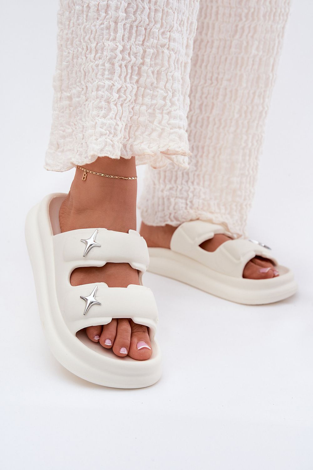  Papucs model 215688 Step in style 
