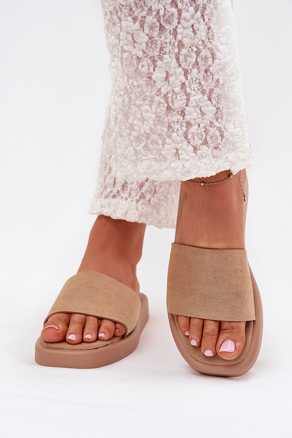  Papucs model 215737 Step in style 
