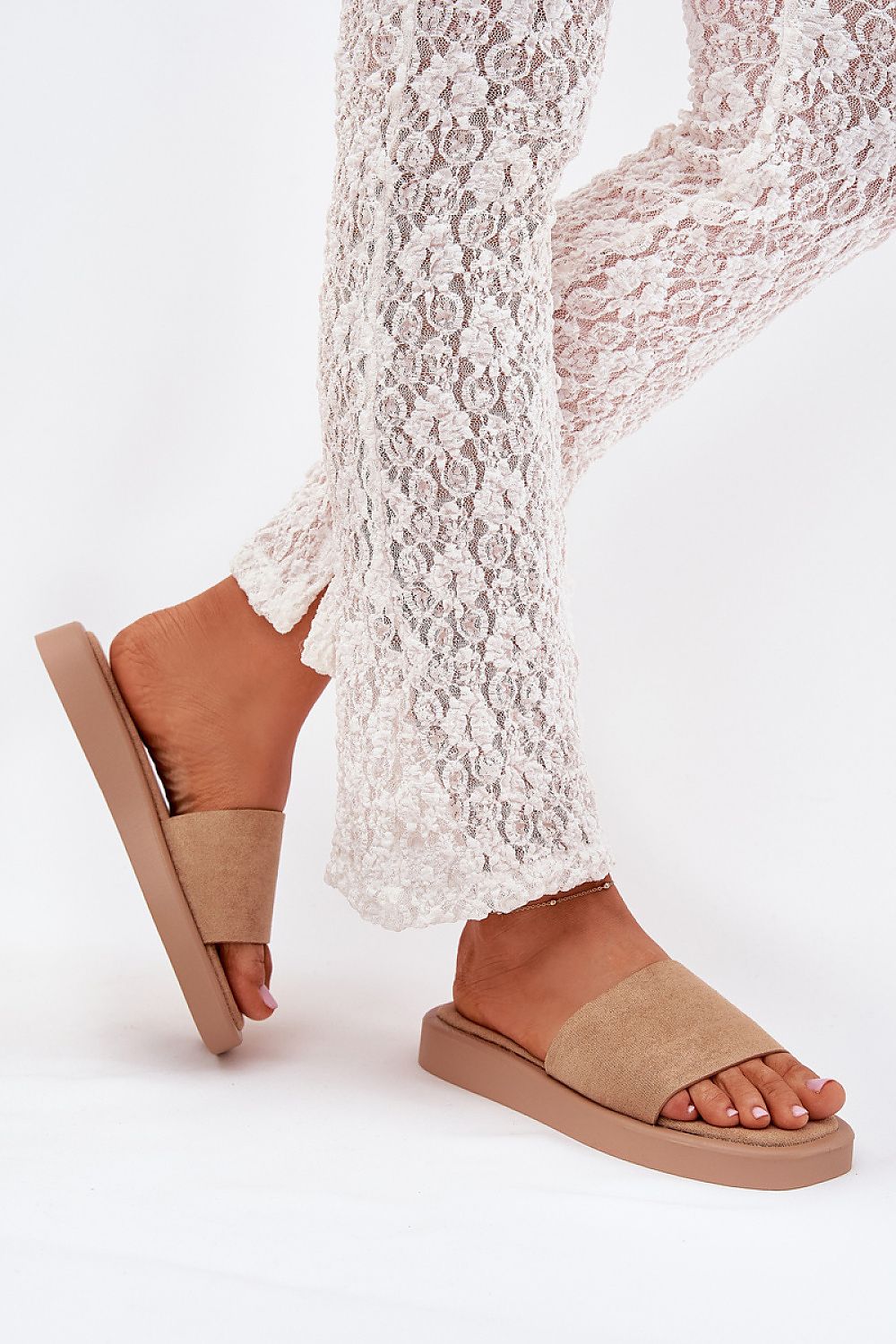  Papucs model 215737 Step in style 