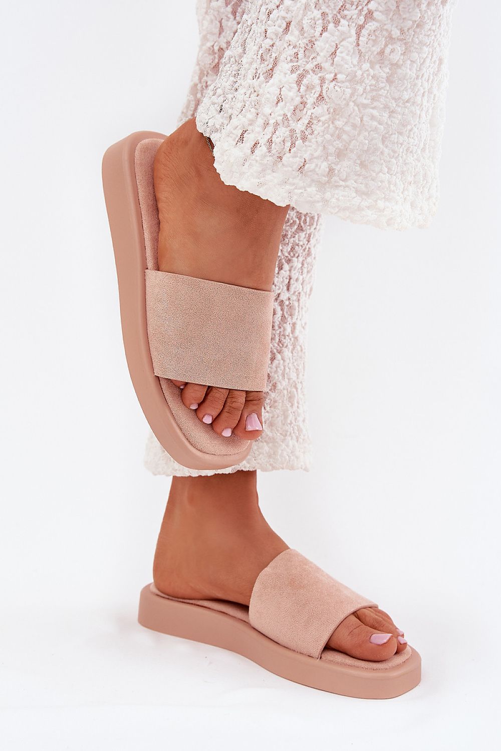  Papucs model 215739 Step in style 