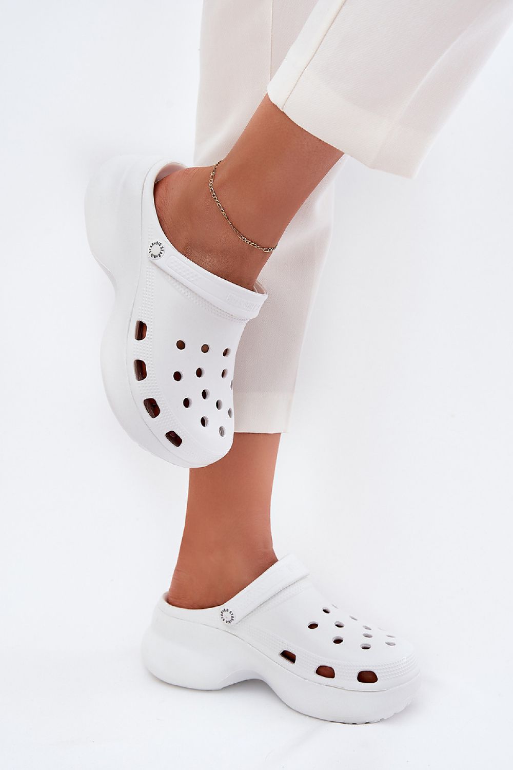  Papucs model 215958 Step in style 
