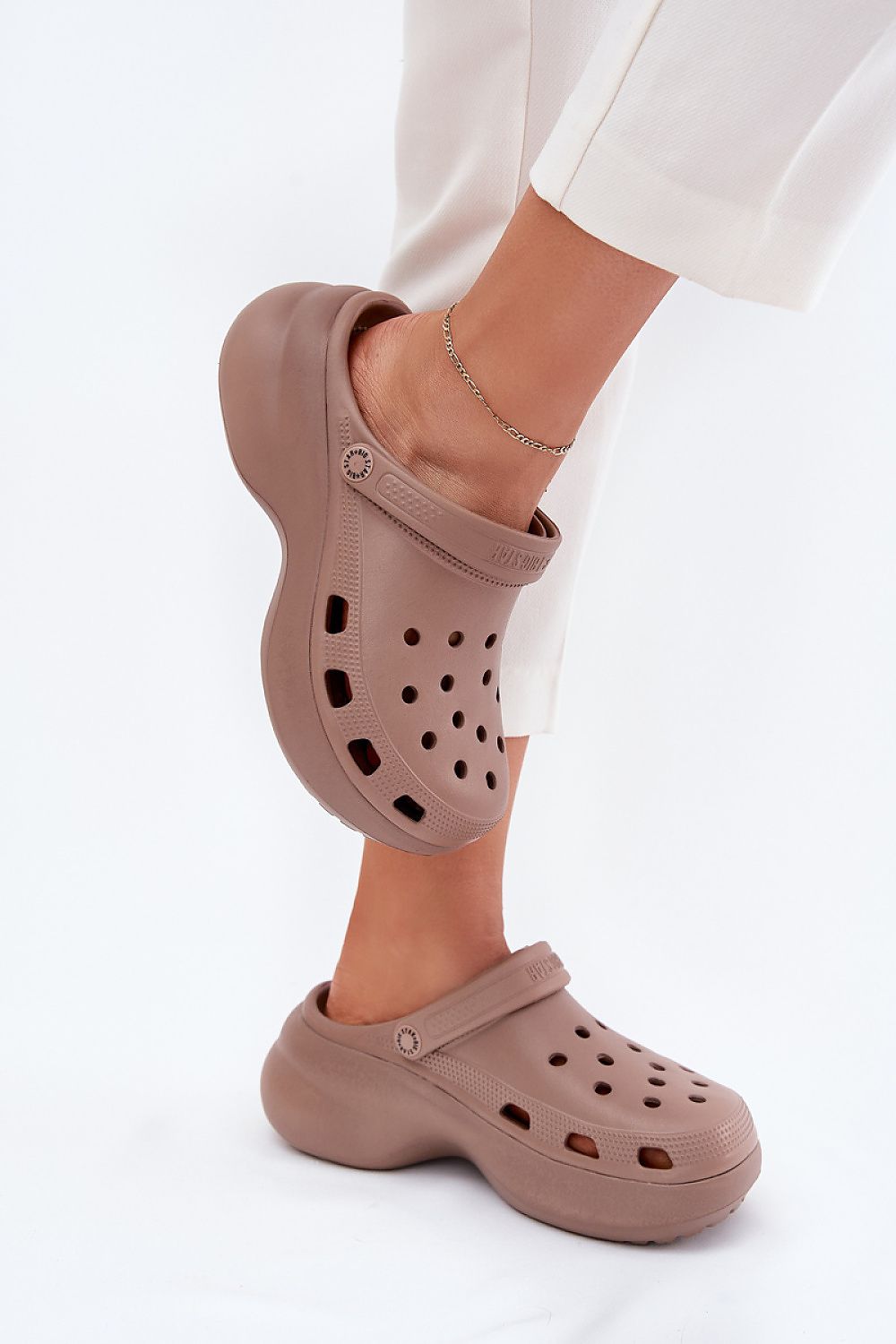  Papucs model 215960 Step in style 