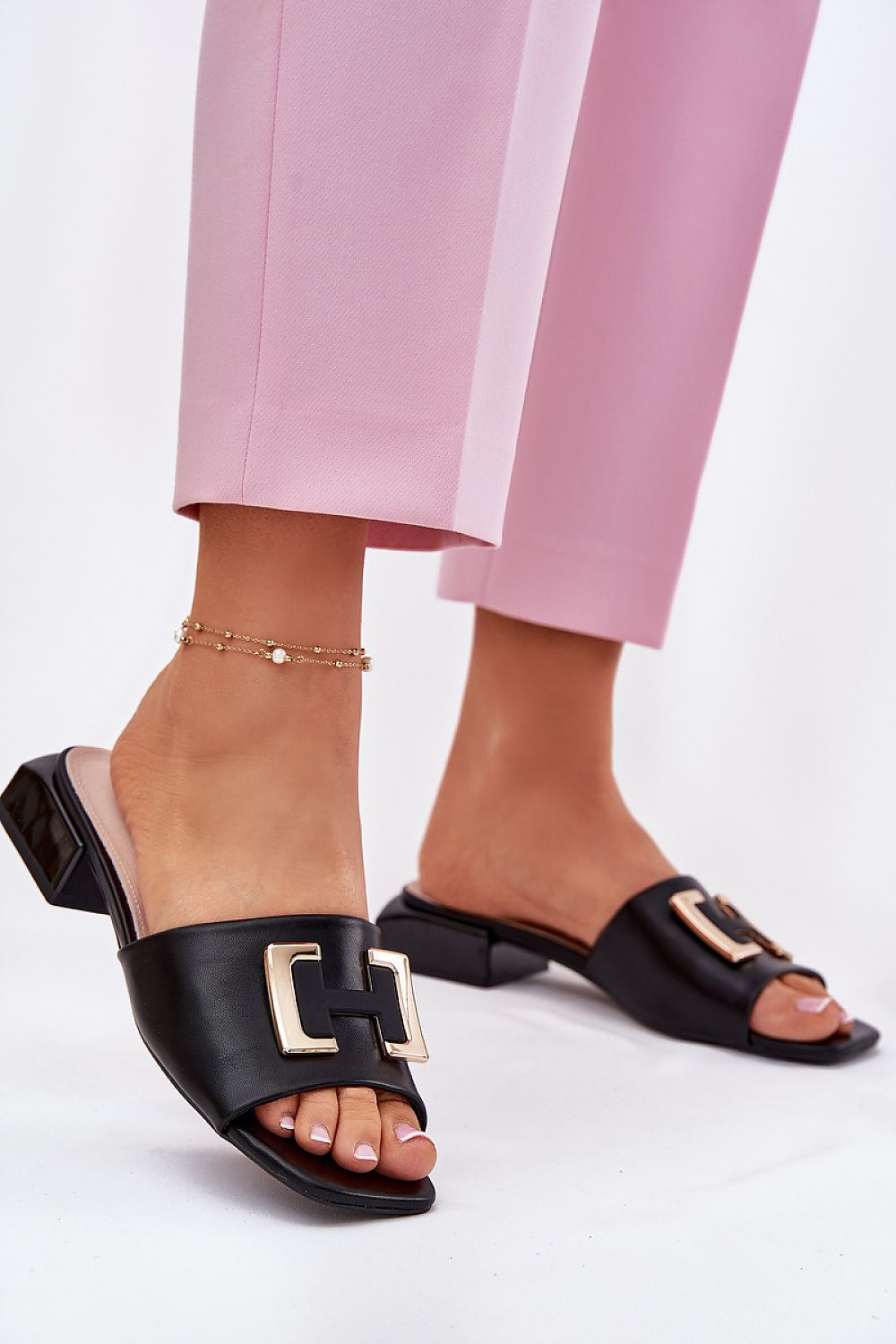  Papucs model 215983 Step in style 