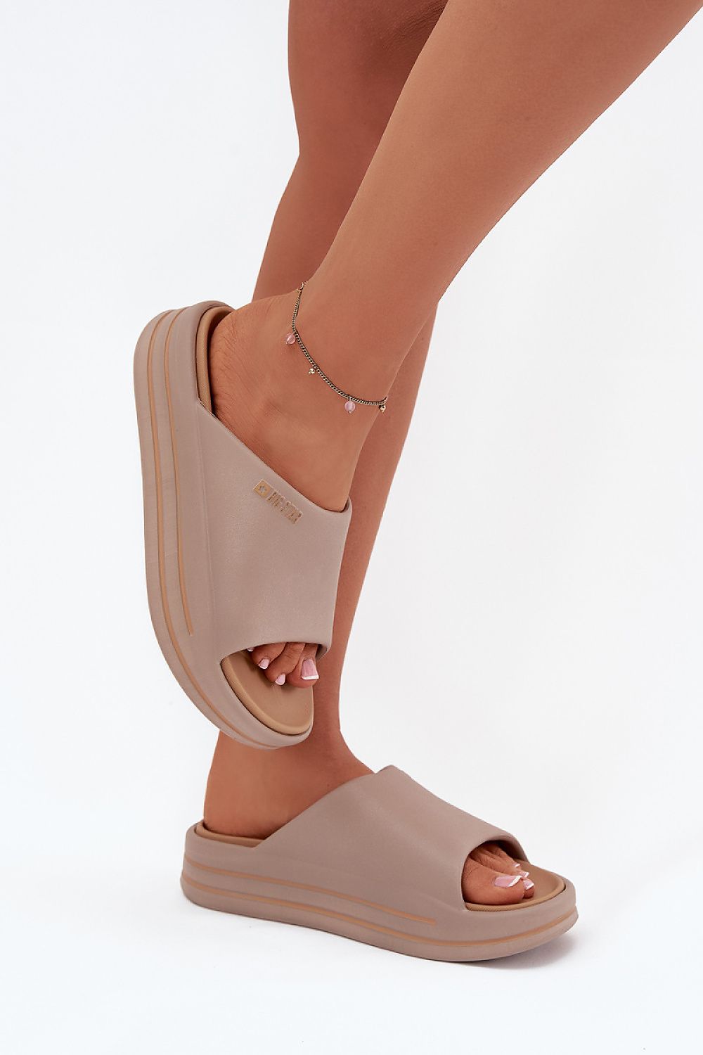  Papucs model 216429 Step in style 