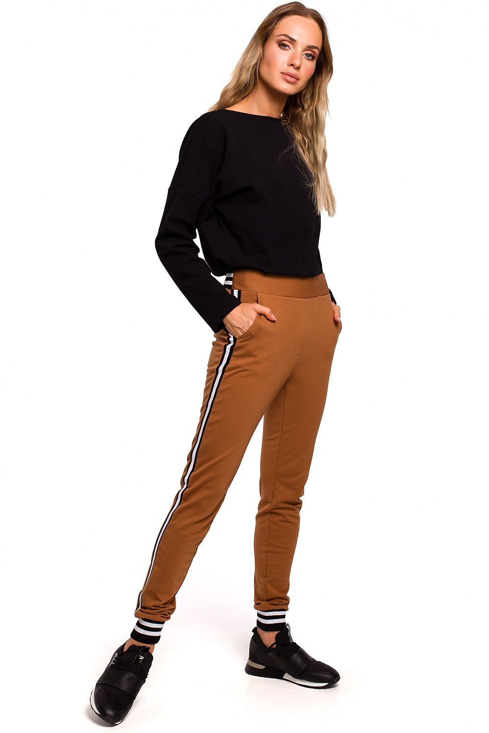  Női nadrág model 135471 Moe 
