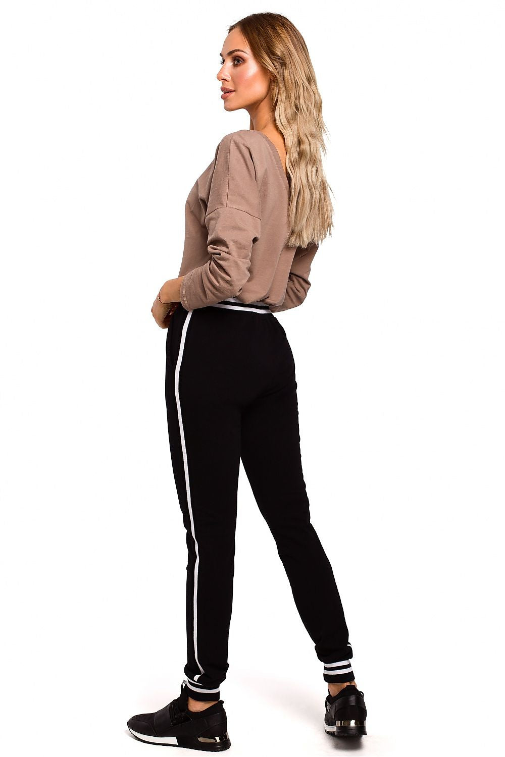  Női nadrág model 135474 Moe 
