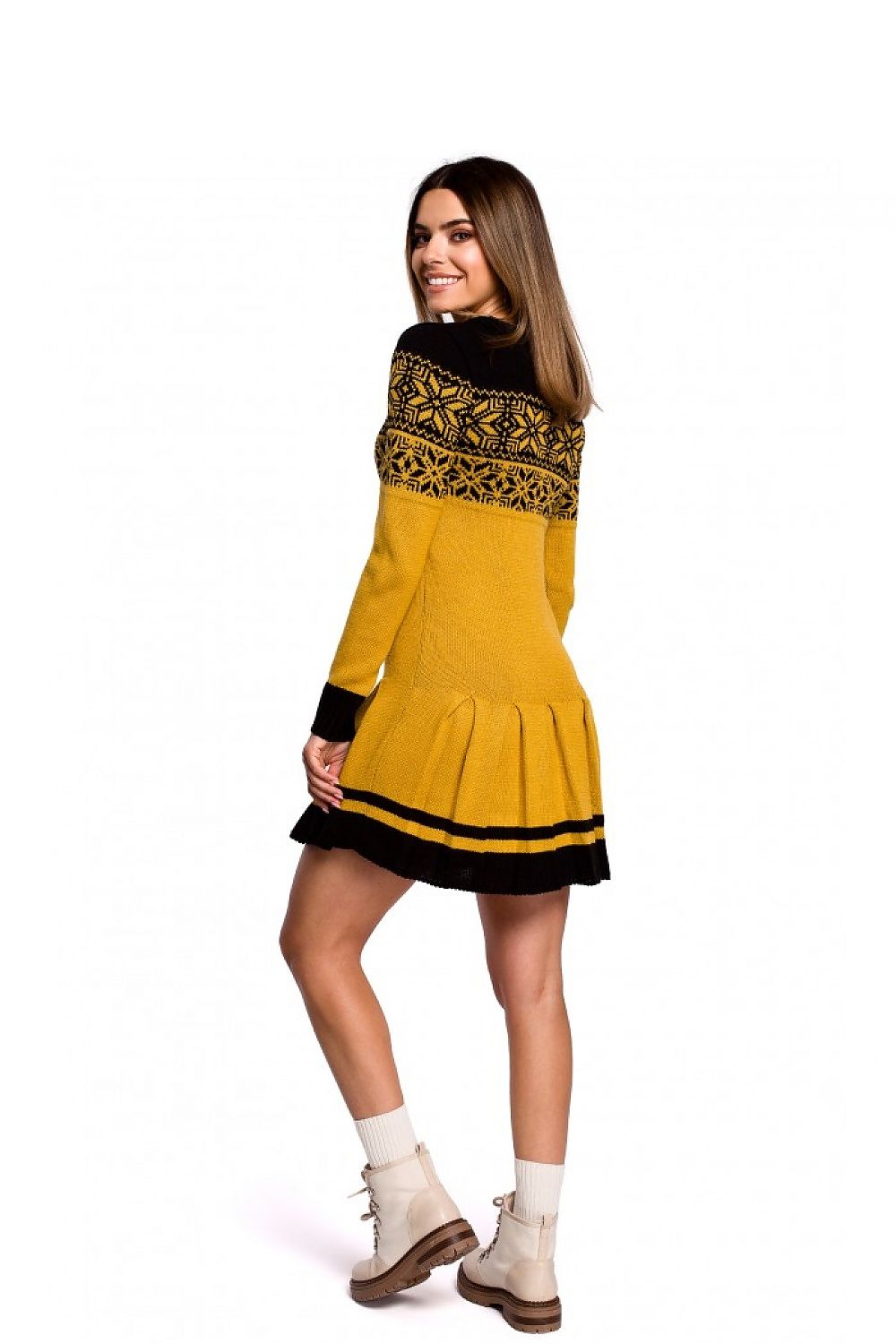  Hétköznapi ruha model 150219 Moe 