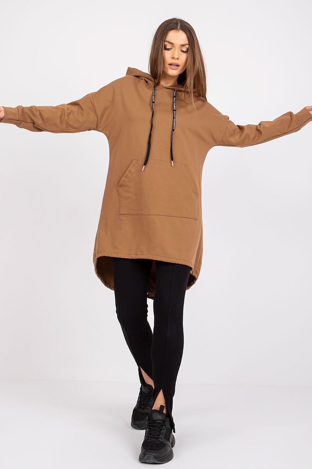  Szabadidőfelső model 162566 Italy Moda 