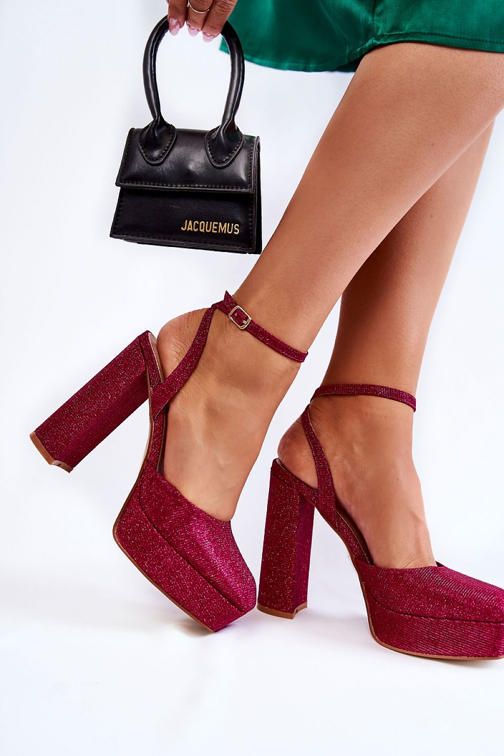  Magassarkú szandál model 173742 Step in style 