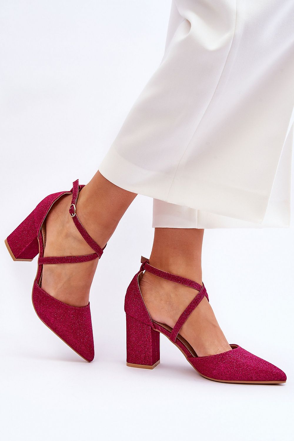  Magassárkú körömcipő model 181455 Step in style 